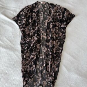 Black Mesh Kimono With Light Pink Rose Floral Detail